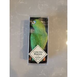 VTG C.A. Daniels & Co 1993 Collectible Sculpted Signed Razor Parrot BRAND NEW
